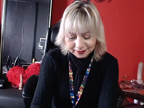 Snapshot of KLOE_PIELL chatting on February 3, 2026, 9:53 pm KLOE PIELL online show from February 3, 2026, 9:53 pm