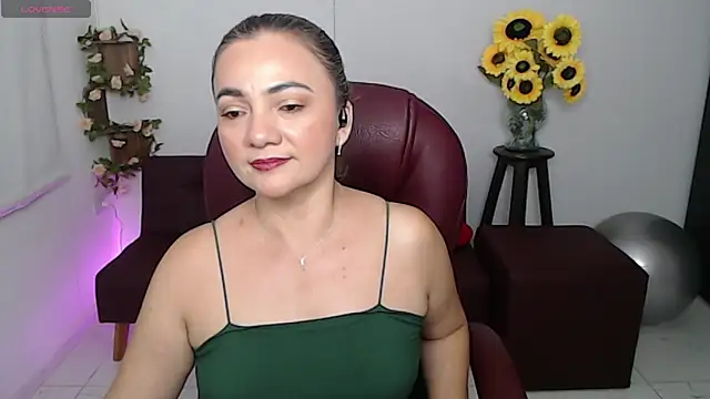 Ghada milf online show from March 25, 2026, 10:52 pm