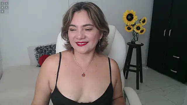 Ghada milf online show from March 19, 2025, 8:43 pm