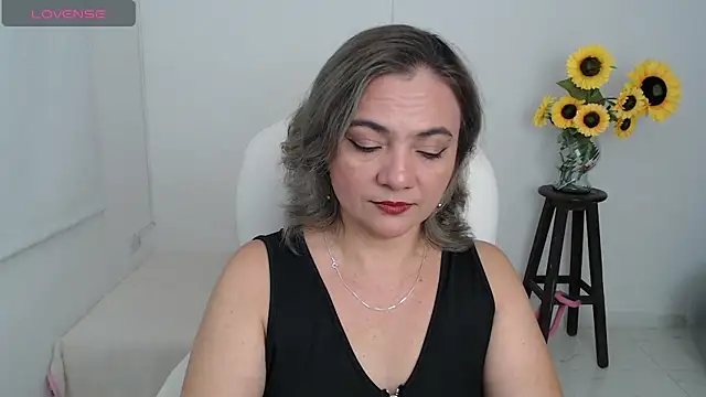 Ghada milf online show from October 17, 2025, 11:39 pm