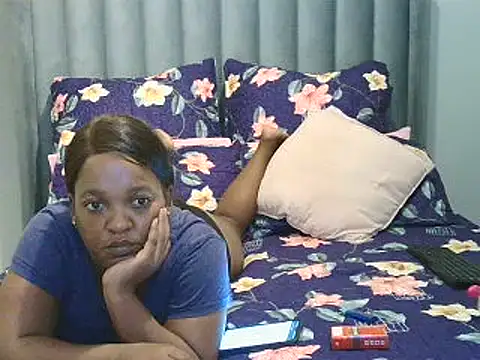 Amberbela online show from February 15, 2025, 3:52 am