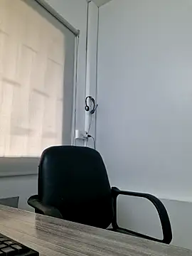 doctora-danna online show from October 29, 2025, 2:38 pm