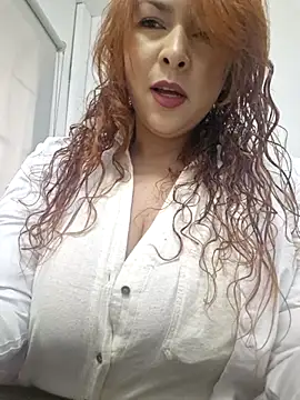 doctora-danna online show from March 3, 2025, 1:23 pm