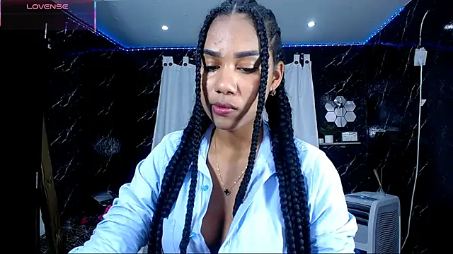 Snapshot of Hillary_queen chatting on October 19, 2025, 12:52 pm Hillary queen online show from October 19, 2025, 12:52 pm