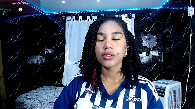 Snapshot of Hillary_queen chatting on September 29, 2025, 12:55 pm Hillary queen online show from September 29, 2025, 12:55 pm