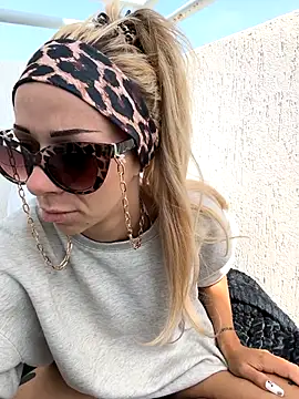 Lexa xoxo online show from April 14, 2026, 8:19 am