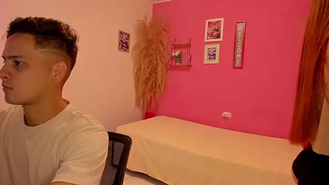 Snapshot of JANER_03 chatting on November 1, 2025, 6:24 pm JANER 03 online show from November 1, 2025, 6:24 pm