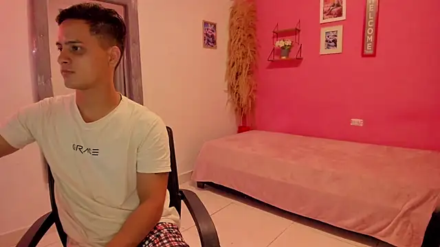 JANER 03 online show from November 30, 2025, 6:41 pm