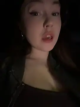 Snapshot of Peachy_Dream chatting on February 26, 2026, 6:41 pm Peachy Dream online show from February 26, 2026, 6:41 pm