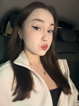 Snapshot of Peachy_Dream chatting on January 18, 2025, 9:24 pm Peachy Dream online show from January 18, 2025, 9:24 pm