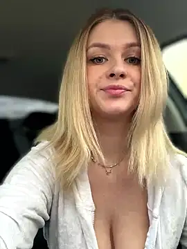 Love Bri online show from January 19, 2026, 11:25 am