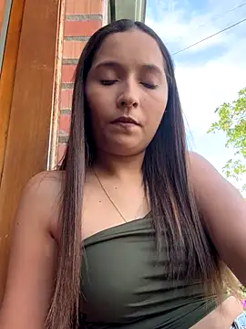 Snapshot of Penelope-Hot chatting on October 6, 2025, 9:04 pm Penelope-Hot online show from October 6, 2025, 9:04 pm