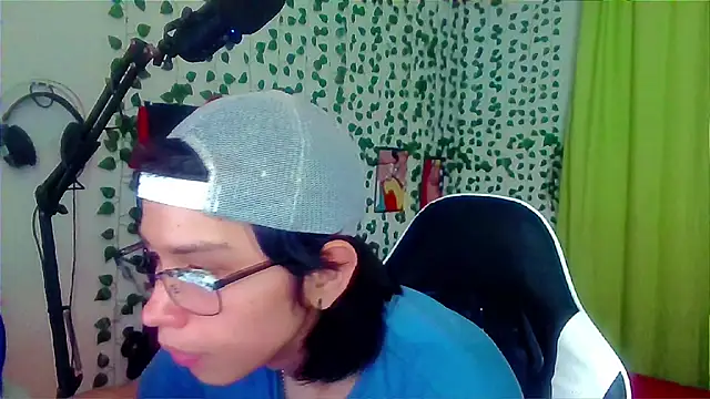 Andy gray online show from October 2, 2025, 5:27 pm