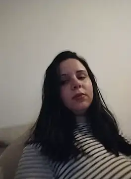 Snapshot of AdelinaJude chatting on October 7, 2025, 12:00 am AdelinaJude online show from October 7, 2025, 12:00 am