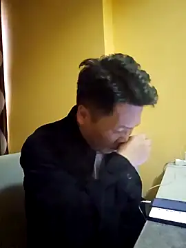 okomm88 online show from February 18, 2025, 9:21 am