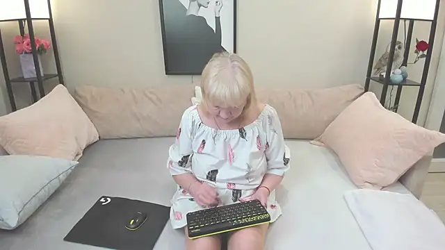 Snapshot of wanessaraso chatting on October 10, 2025, 1:45 pm wanessaraso online show from October 10, 2025, 1:45 pm