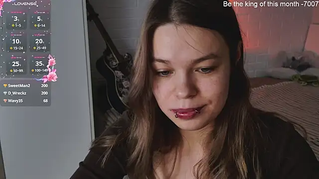 Snapshot of ValBae chatting on March 21, 2025, 4:51 pm ValBae online show from March 21, 2025, 4:51 pm