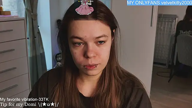 Snapshot of ValBae chatting on February 26, 2025, 12:05 pm ValBae online show from February 26, 2025, 12:05 pm