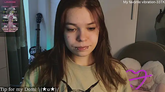 Snapshot of ValBae chatting on February 20, 2025, 12:04 pm ValBae online show from February 20, 2025, 12:04 pm