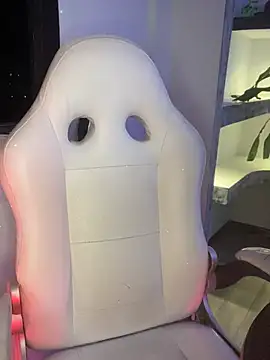 Snapshot of ailynBlaze chatting on March 3, 2025, 2:22 am ailynBlaze online show from March 3, 2025, 2:22 am