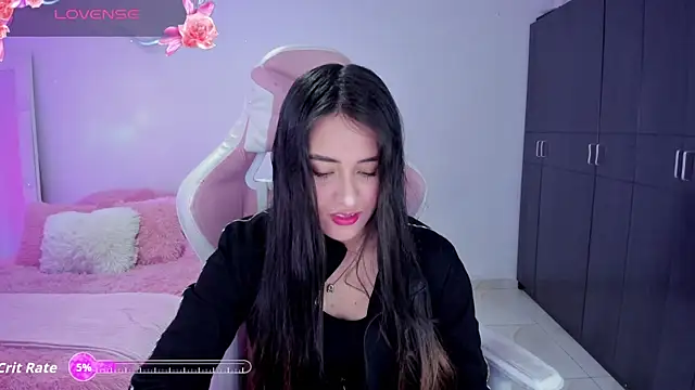 Tinylottie online show from December 18, 2025, 2:10 pm