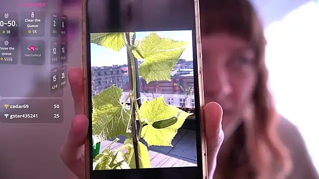 juliapie online show from September 20, 2025, 7:24 am