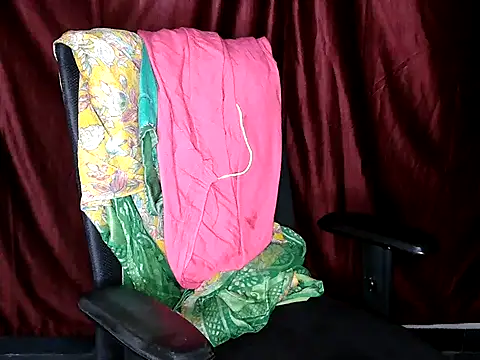 Snapshot of shila20 chatting on September 23, 2025, 7:21 pm shila20 online show from September 23, 2025, 7:21 pm