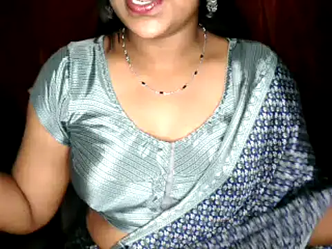 Snapshot of shila20 chatting on September 19, 2025, 4:33 pm shila20 online show from September 19, 2025, 4:33 pm