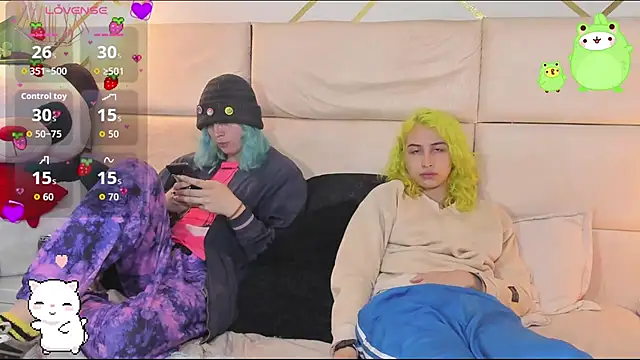 Snapshot of -kisa_ chatting on October 22, 2025, 2:00 am -kisa  online show from October 22, 2025, 2:00 am