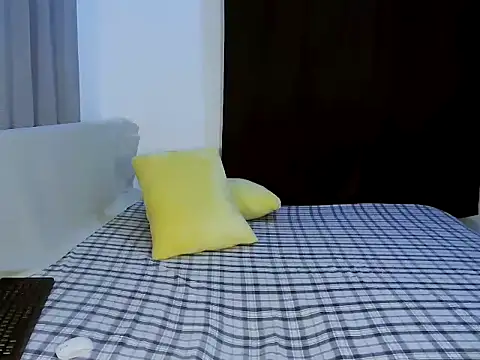 Sugarr   online show from September 19, 2025, 3:16 pm