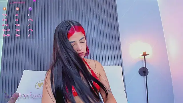 stephany roses  online show from March 19, 2025, 10:53 pm