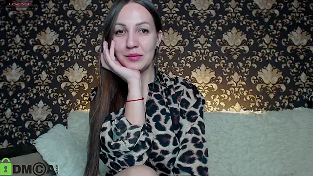 Estel Loewe online show from March 4, 2025, 4:30 pm