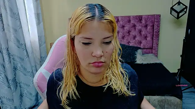 brithany smiith  online show from May 7, 2026, 2:53 pm