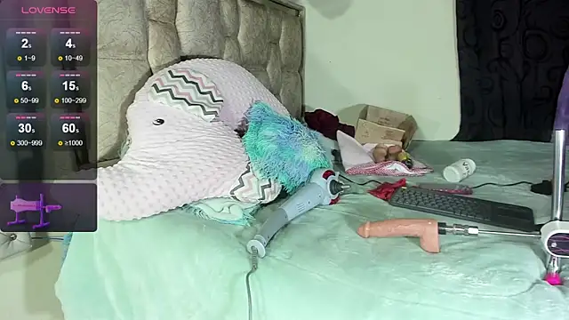 alanaanddaphne online show from March 10, 2026, 7:40 pm