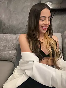 AbyThompson online show from March 8, 2025, 4:39 pm