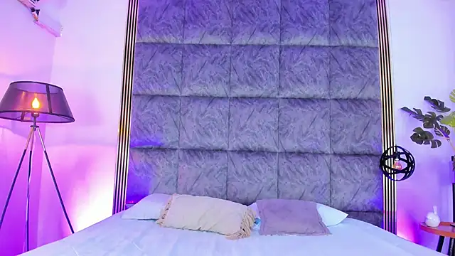 LaurenRodriiguez online show from December 3, 2025, 12:59 pm