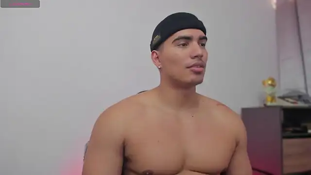 JamesGraay online show from December 5, 2025, 6:50 pm