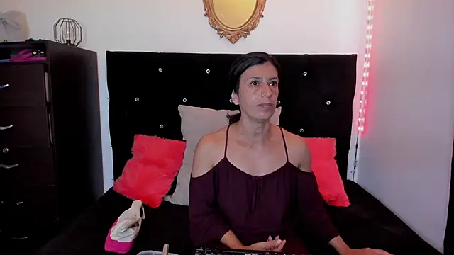 Taylorbdsm online show from March 3, 2025, 6:56 pm