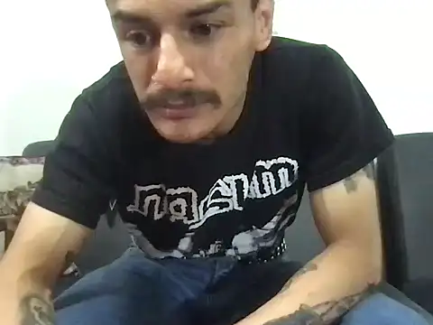 HorrorotikA online show from April 16, 2026, 7:58 pm