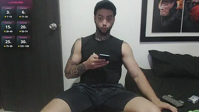 maxi rogger18 online show from March 20, 2025, 2:51 am