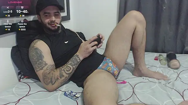 maxi rogger18 online show from January 28, 2025, 3:57 am