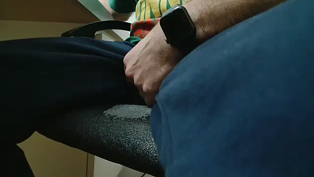 Lot of cumIT online show from April 7, 2026, 12:12 am