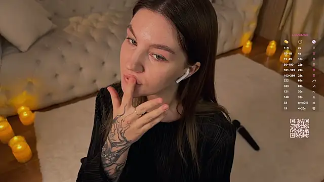 somejgirl online show from December 2, 2025, 12:07 pm