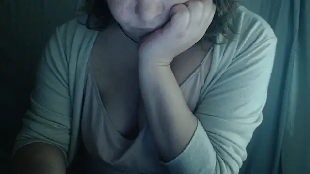 Snapshot of 1BECHA1 chatting on November 2, 2025, 2:11 pm 1BECHA1 online show from November 2, 2025, 2:11 pm