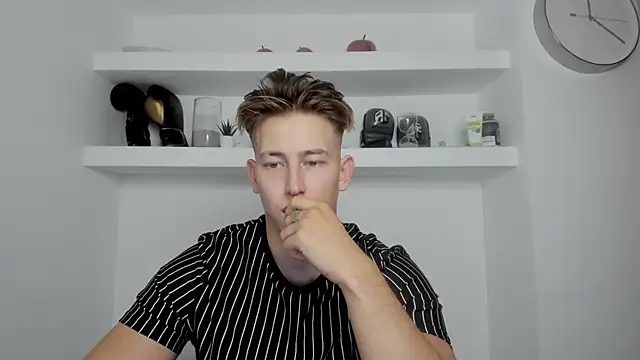 Findom alpha online show from December 4, 2024, 7:50 pm