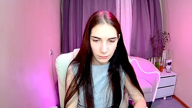 NikaStark  online show from November 19, 2025, 7:36 pm