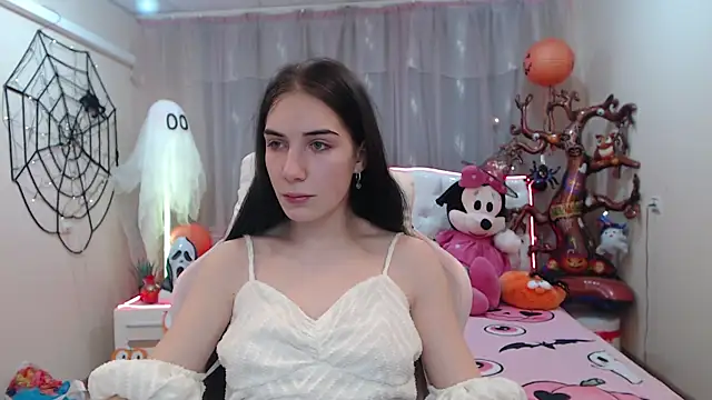 NikaStark  online show from October 28, 2025, 7:35 pm