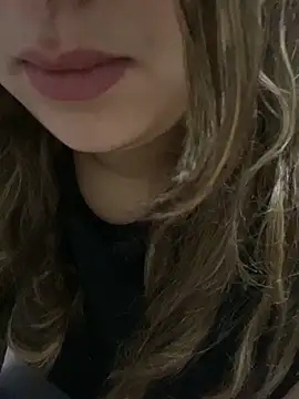 yassminsexy22 online show from February 2, 2026, 1:21 pm