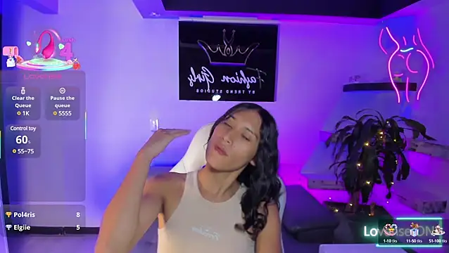 Snapshot of CamilaHarperr_ chatting on February 7, 2025, 4:06 am CamilaHarperr online show from February 7, 2025, 4:06 am