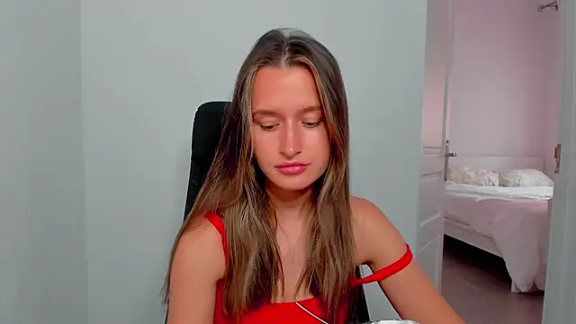 Snapshot of Submissive_love chatting on October 2, 2025, 3:59 pm Submissive love online show from October 2, 2025, 3:59 pm